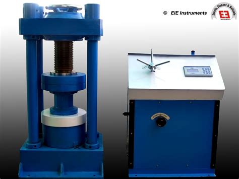 Compressive tester|compressive strength test on concrete.